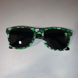Children’s Unbranded Sunglasses One Size Green Black Minecraft Creeper